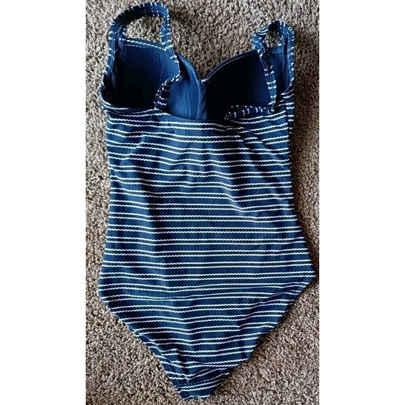 NIP TUCK Swimsuit Size 6 Blue White Striped Multi Fit Cup One Piece BathingSuit - Picture 2 of 7